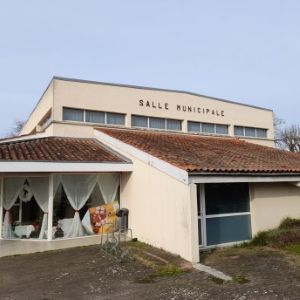 Salle-municipale-de-Cubzac-les-Ponts