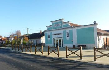 salle-des-fêtes-de-Mios