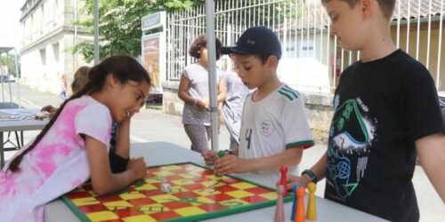 La-Rue-aux-enfants-Floirac